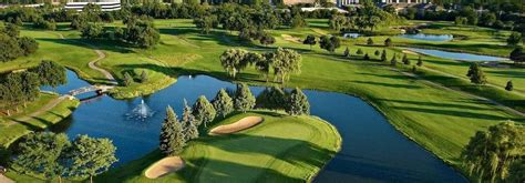 Willow crest golf club - Willow Crest Golf Club. 3500 Midwest Rd , Oak Brook , IL , 60523-2573. Deriving its name from over 100 willow trees that border its five large ponds, Willow Crest Golf Club is …